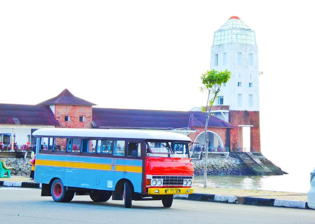 Bus Tua, Jadi Salah Satu Ikon di Kabupaten Karimun